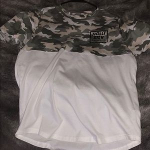Hollister tee